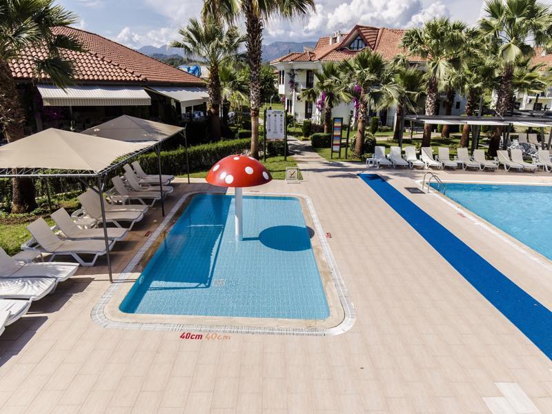 Katranci Park Hotel フェティエ エクステリア 写真